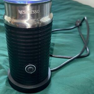 Nespresso Black Electric Frother
